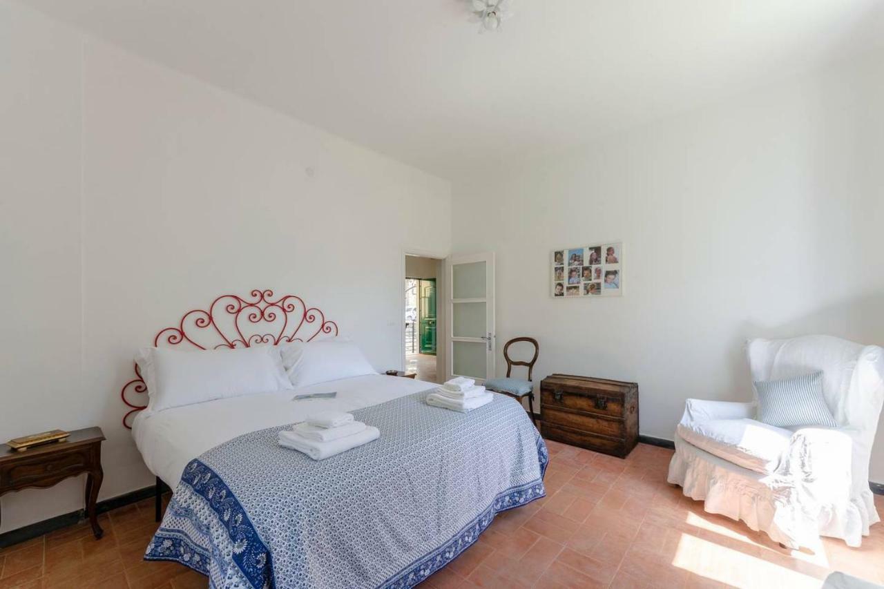 Joivy Light Flat With Great View, Cinque Terre Appartement Vernazza Buitenkant foto