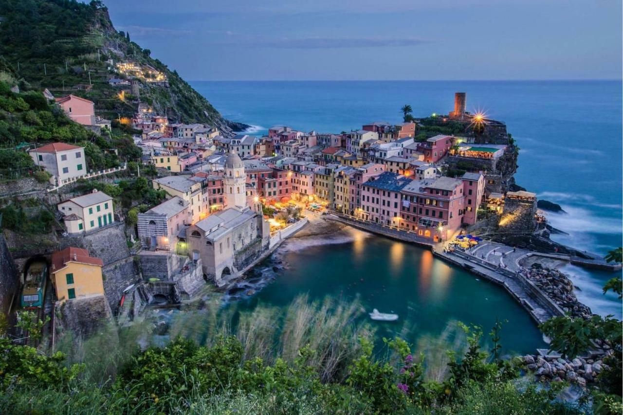 Joivy Light Flat With Great View, Cinque Terre Appartement Vernazza Buitenkant foto