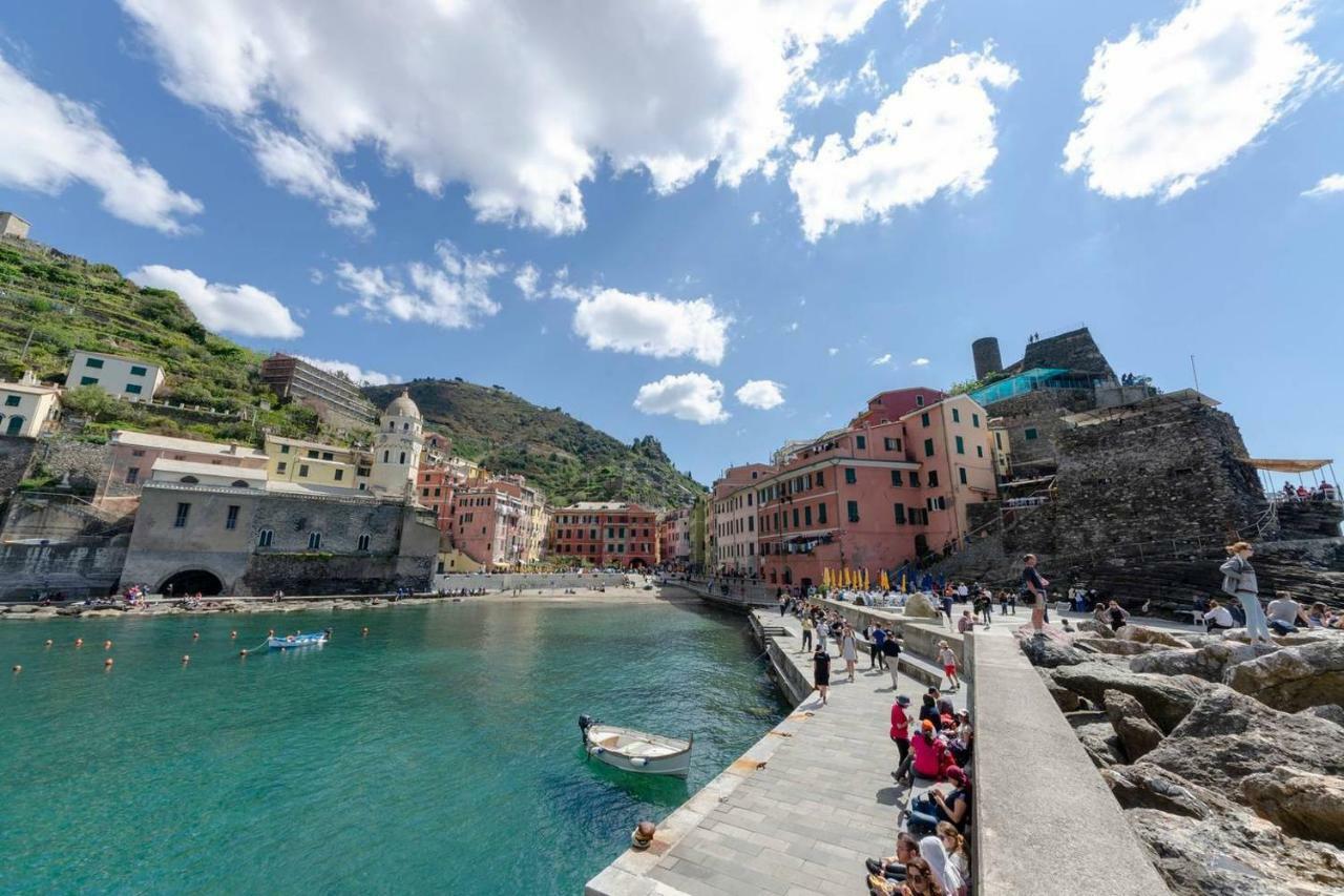 Joivy Light Flat With Great View, Cinque Terre Appartement Vernazza Buitenkant foto